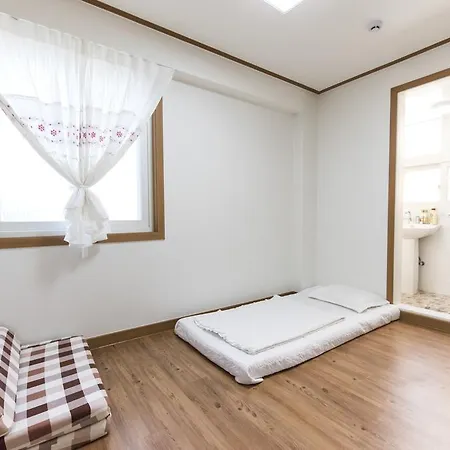 Kory Guesthouse โซล ภายนอก รูปภาพ